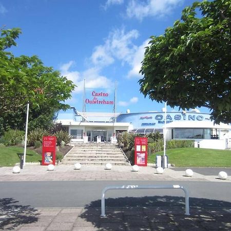 Votre Appartement A 200M De La Plage Ouistreham Exterior foto
